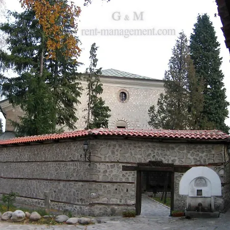 G M *